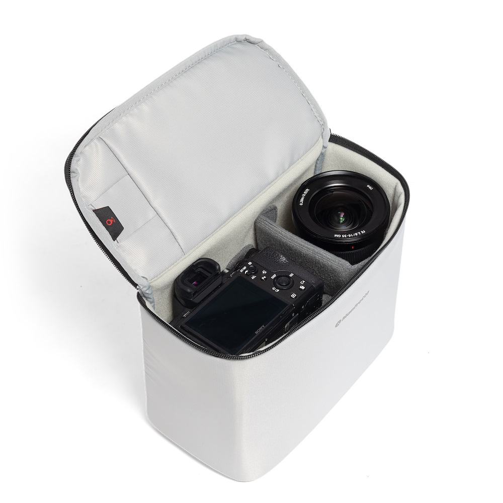Manfrotto UNCOVER Messenger 12L (MB UC-M-12L) - Image 6