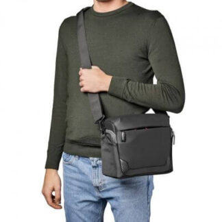 Shoulder bags