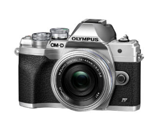 Olympus OM-D E-M10 Mark IV 14-42mmF3.5-5.6 Pancake slv/slv kit