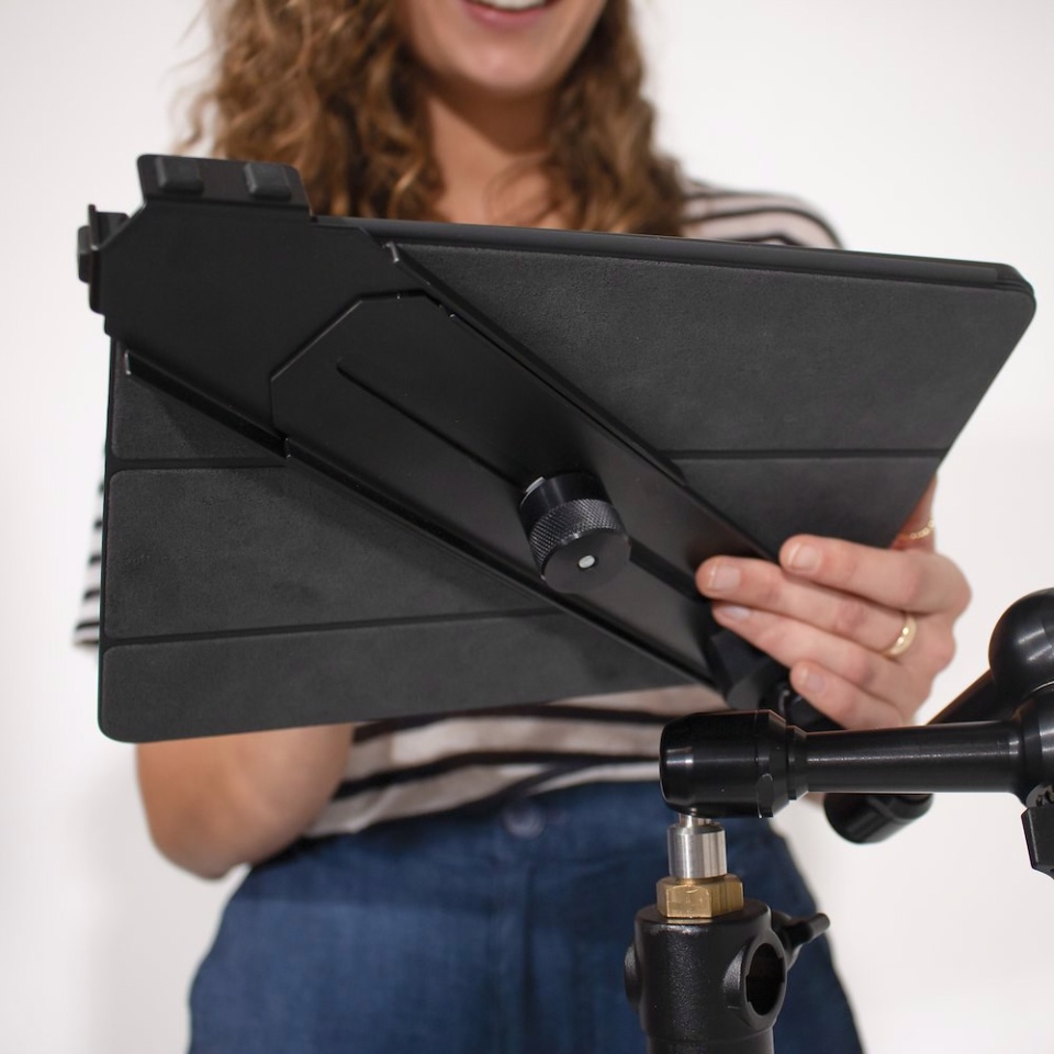 Manfrotto MLTSA3301B TetherGear Tablet Holder 9"-13" - Image 9
